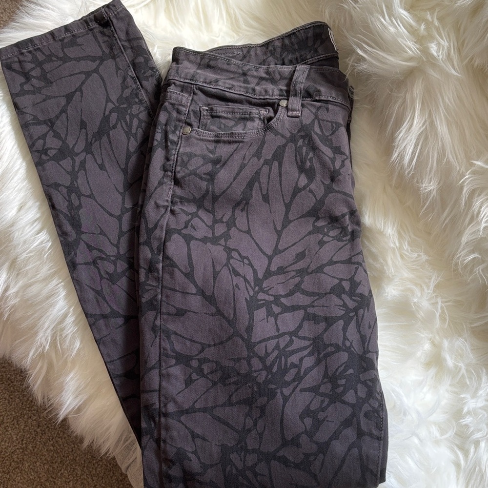 PAIGE Women's Gray Leaf Print Skinny Jeans Size 29 Casual Pants